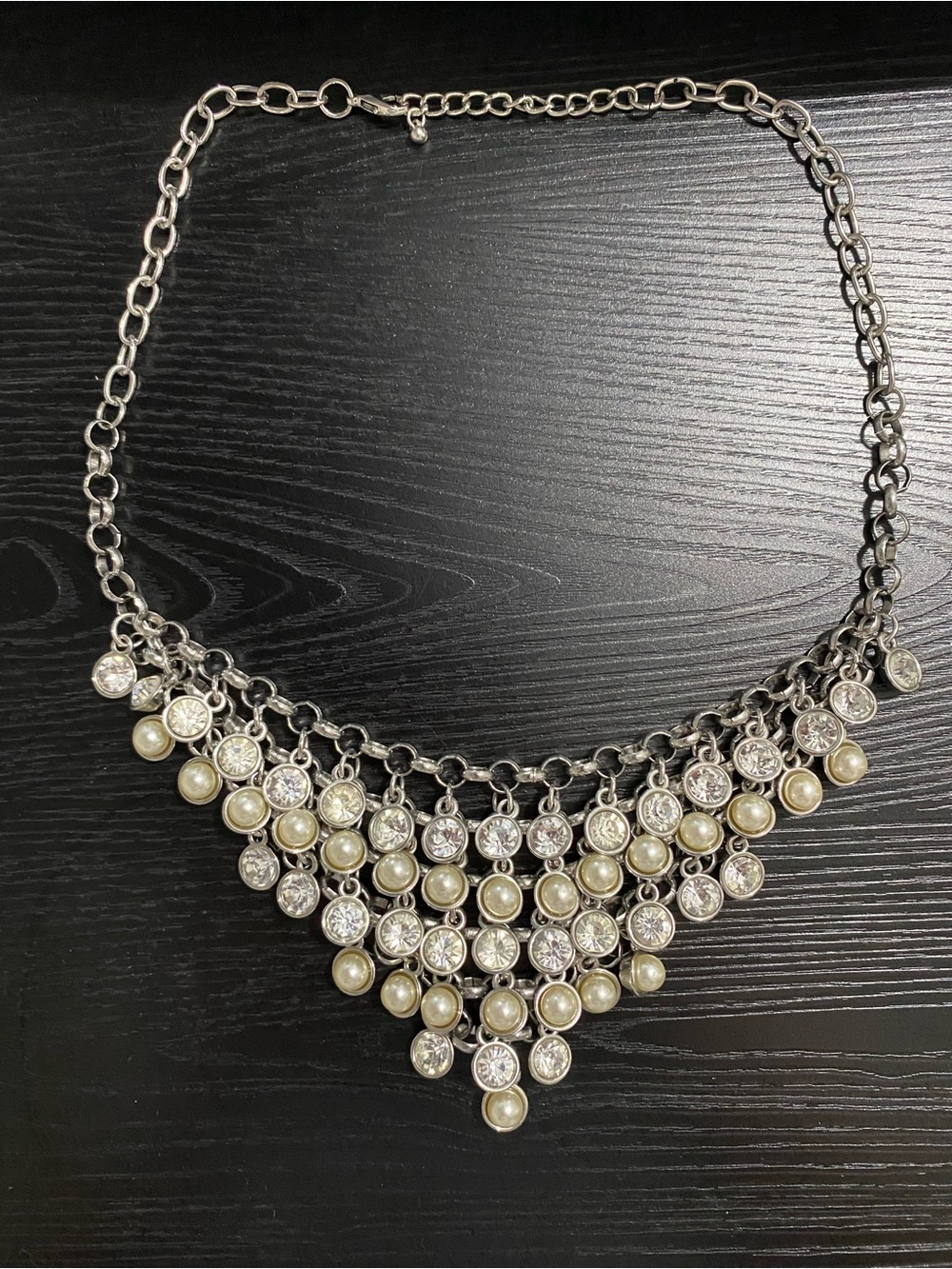 Elegant Silver-Tone Pearl & Crystal Chunky Bib Necklace